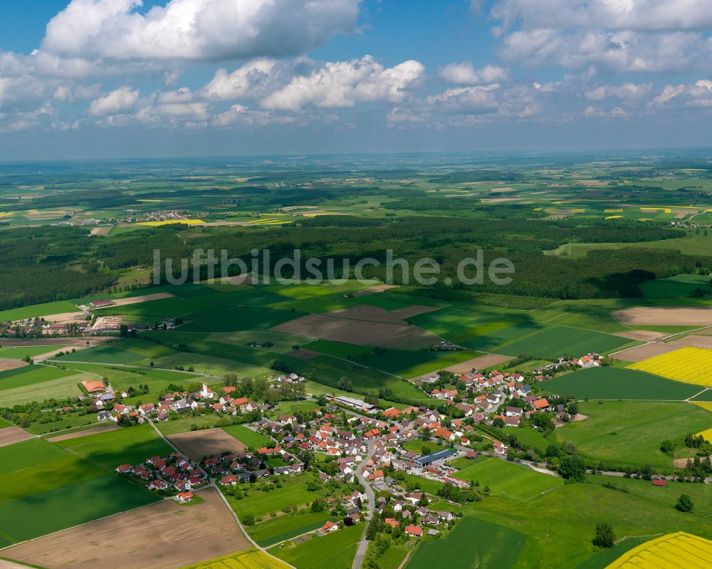 Luftbild Kanzach - Ortsansicht am Rande von landwirtschaftlichen Feldern in Kanzach im Bundesland Baden-Württemberg, Deutschland