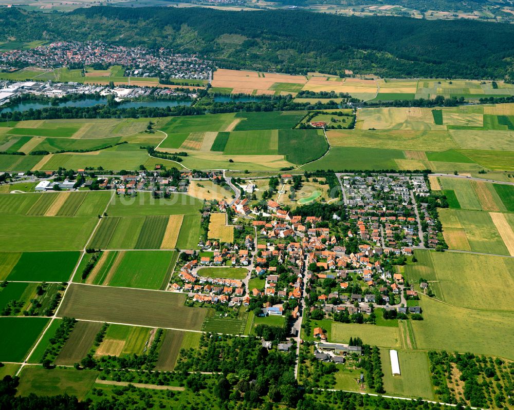 Kilchberg aus der Vogelperspektive: Ortsansicht am Rande von landwirtschaftlichen Feldern in Kilchberg im Bundesland Baden-Württemberg, Deutschland