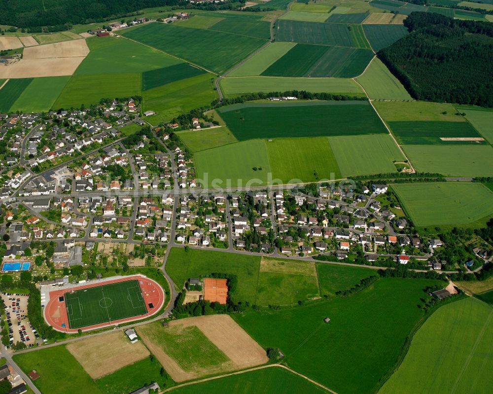 Luftbild Kirberg - Ortsansicht am Rande von landwirtschaftlichen Feldern in Kirberg im Bundesland Hessen, Deutschland