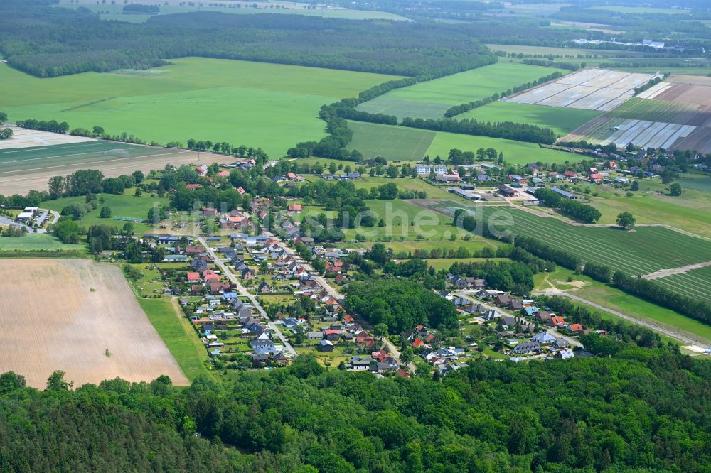 Kogel von oben - Ortsansicht am Rande von landwirtschaftlichen Feldern in Kogel im Bundesland Mecklenburg-Vorpommern, Deutschland