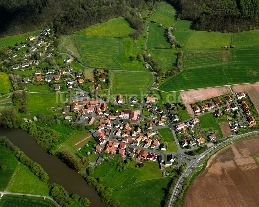 Kohlhausen aus der Vogelperspektive: Ortsansicht am Rande von landwirtschaftlichen Feldern in Kohlhausen im Bundesland Hessen, Deutschland