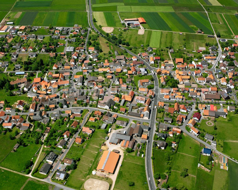 Luftbild Landenhausen - Ortsansicht am Rande von landwirtschaftlichen Feldern in Landenhausen im Bundesland Hessen, Deutschland