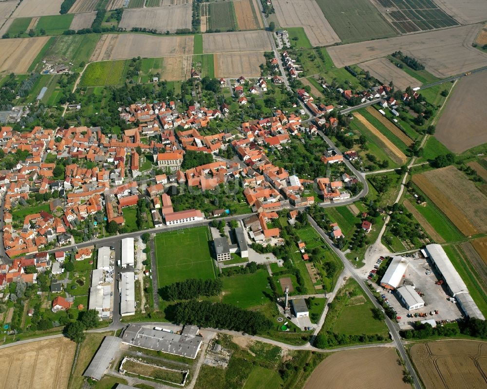 Luftbild Langula - Ortsansicht am Rande von landwirtschaftlichen Feldern in Langula im Bundesland Thüringen, Deutschland