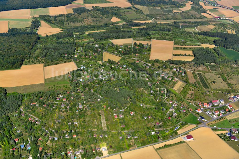 Luftbild Leinach - Ortsansicht am Rande von landwirtschaftlichen Feldern in Leinach im Bundesland Bayern, Deutschland