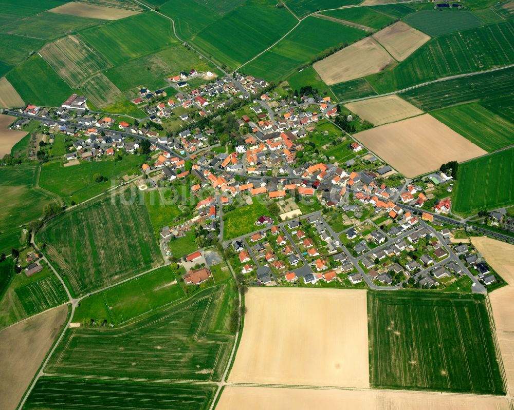 Luftaufnahme Leusel - Ortsansicht am Rande von landwirtschaftlichen Feldern in Leusel im Bundesland Hessen, Deutschland