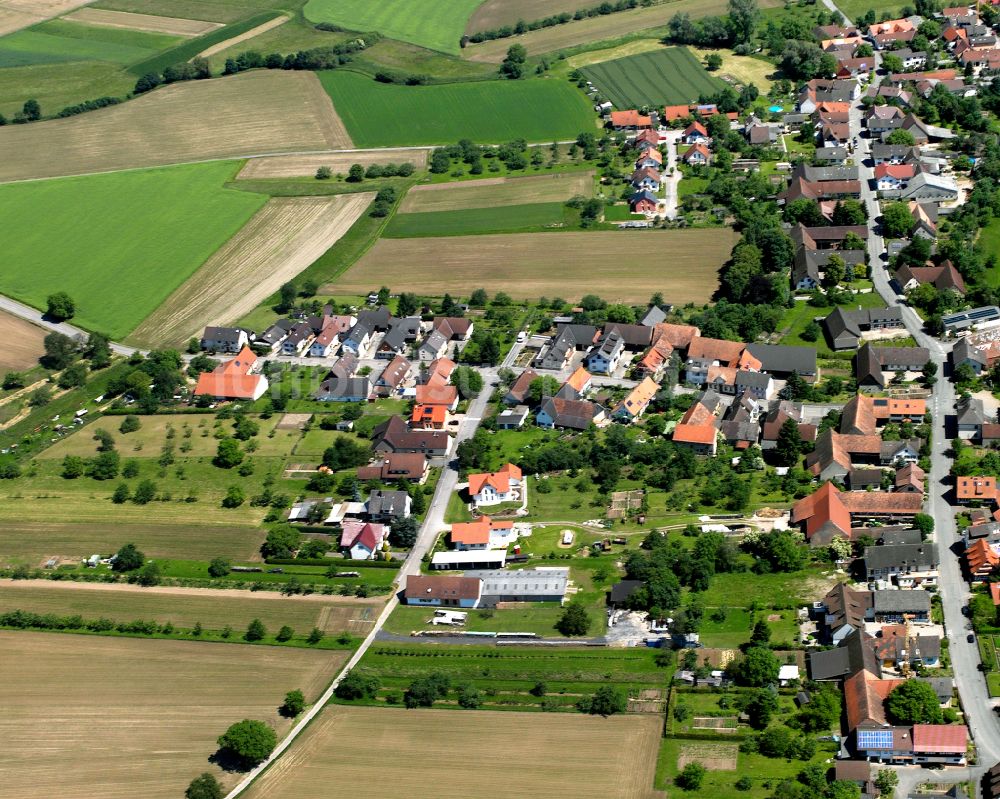 Lichtenau von oben - Ortsansicht am Rande von landwirtschaftlichen Feldern in Lichtenau im Bundesland Baden-Württemberg, Deutschland