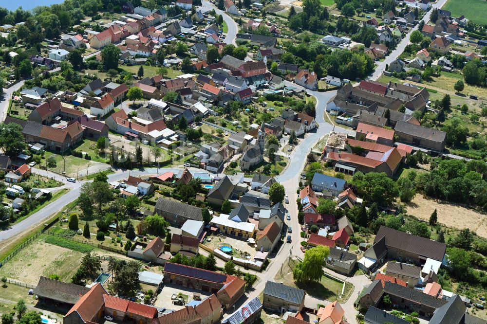 Luftbild Lunstädt - Ortsansicht am Rande von landwirtschaftlichen Feldern in Lunstädt im Bundesland Sachsen-Anhalt, Deutschland