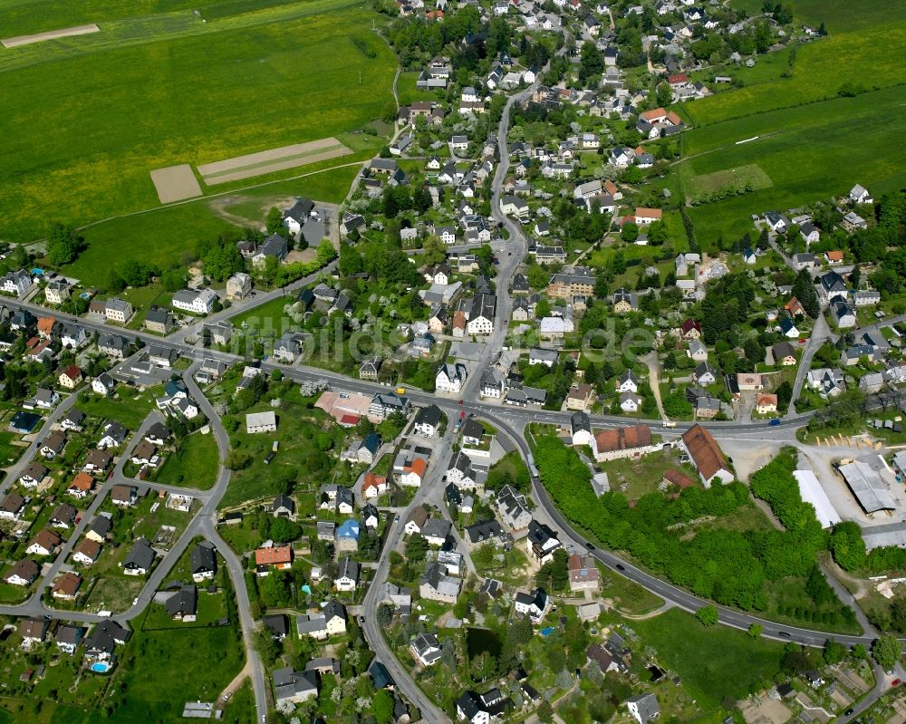 Luftbild Mühlau - Ortsansicht am Rande von landwirtschaftlichen Feldern in Mühlau im Bundesland Sachsen, Deutschland