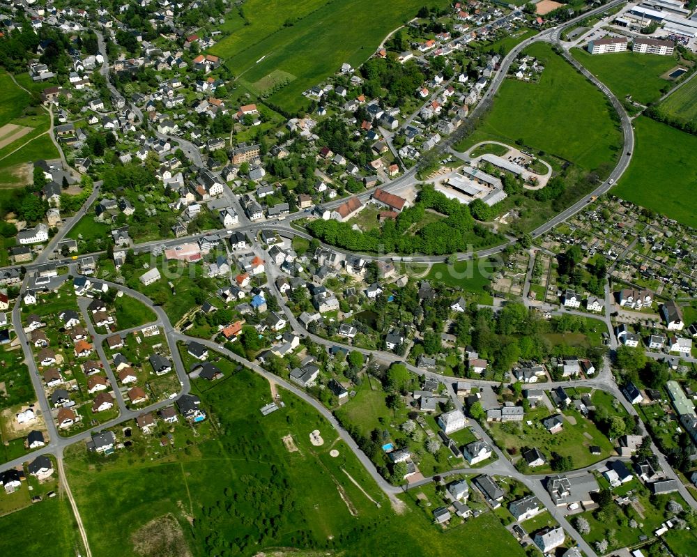 Luftaufnahme Mühlau - Ortsansicht am Rande von landwirtschaftlichen Feldern in Mühlau im Bundesland Sachsen, Deutschland