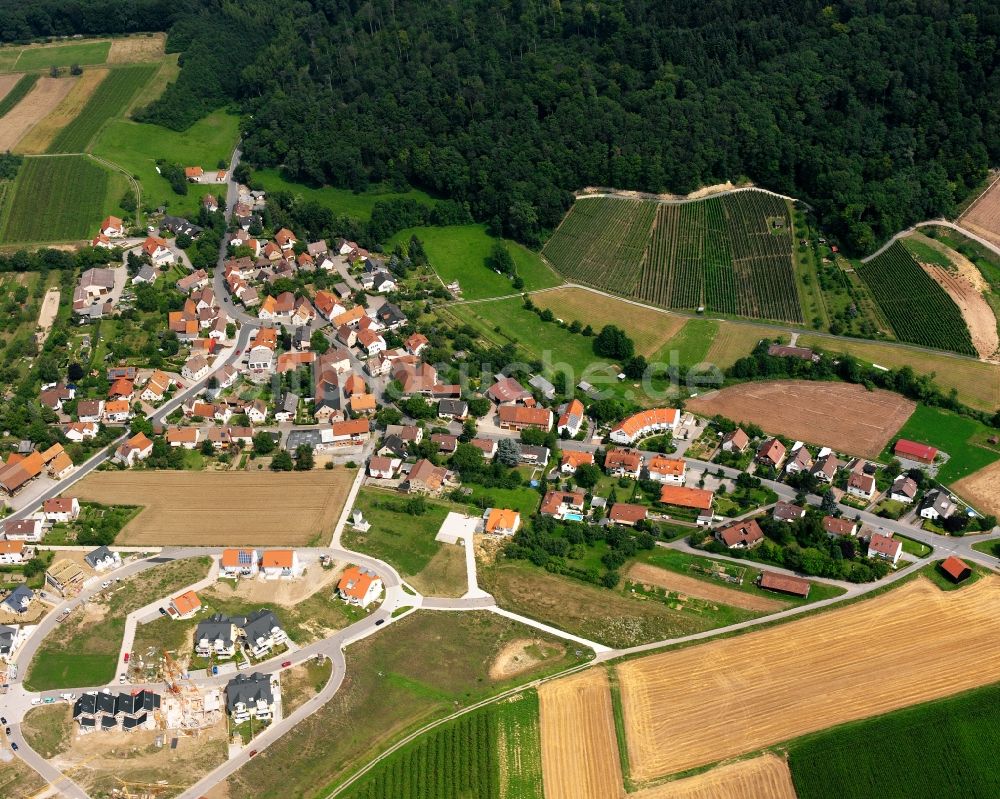 Oberheinriet von oben - Ortsansicht am Rande von landwirtschaftlichen Feldern in Oberheinriet im Bundesland Baden-Württemberg, Deutschland