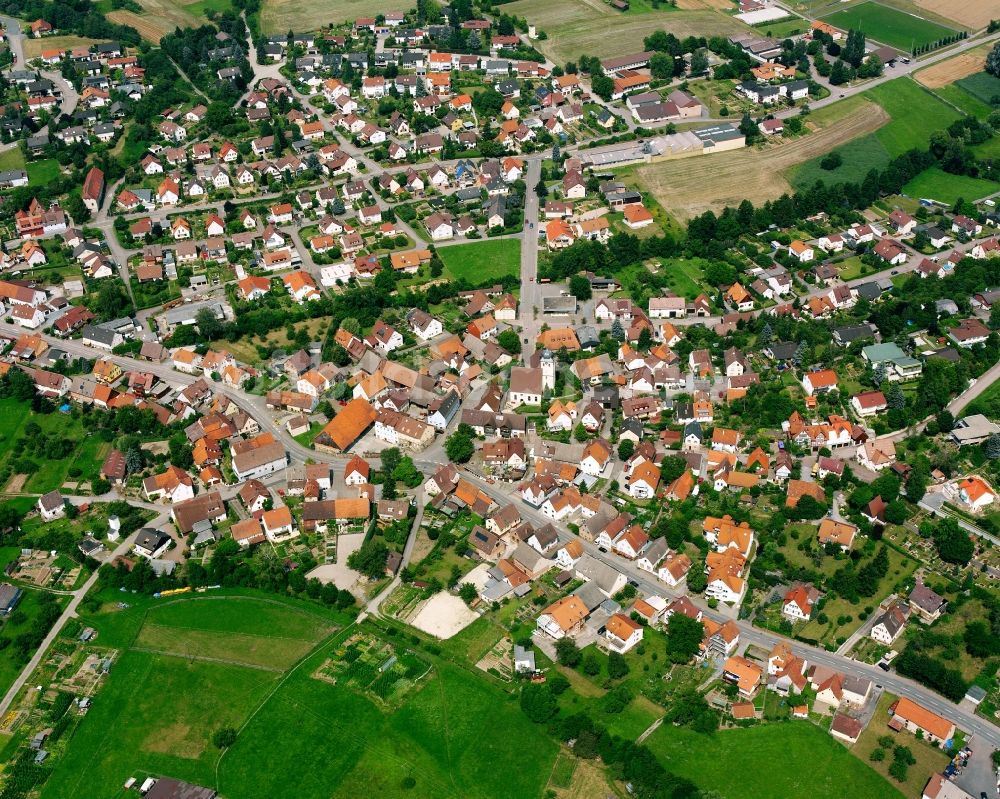 Luftaufnahme Oberheinriet - Ortsansicht am Rande von landwirtschaftlichen Feldern in Oberheinriet im Bundesland Baden-Württemberg, Deutschland