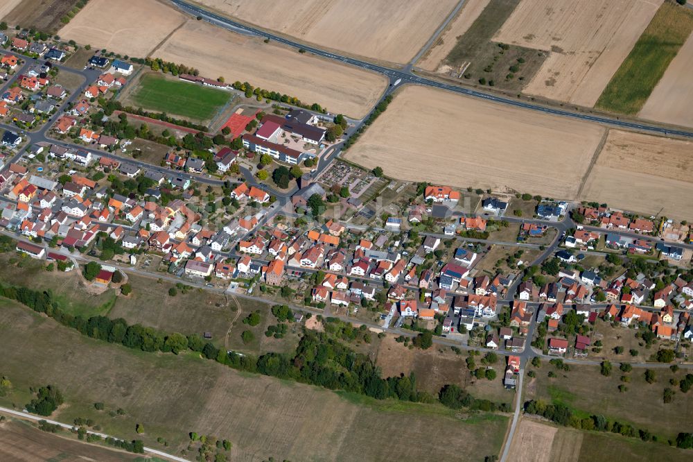 Luftbild Oberndorf - Ortsansicht am Rande von landwirtschaftlichen Feldern in Oberndorf im Bundesland Bayern, Deutschland