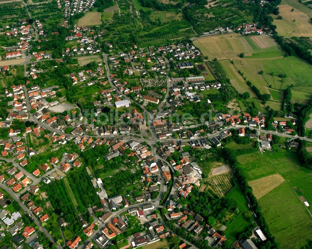 Luftbild Ottersweier - Ortsansicht am Rande von landwirtschaftlichen Feldern in Ottersweier im Bundesland Baden-Württemberg, Deutschland