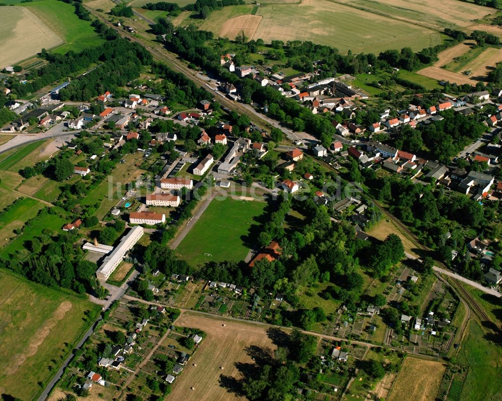 Luftbild Padegrim - Ortsansicht am Rande von landwirtschaftlichen Feldern in Padegrim im Bundesland Sachsen-Anhalt, Deutschland