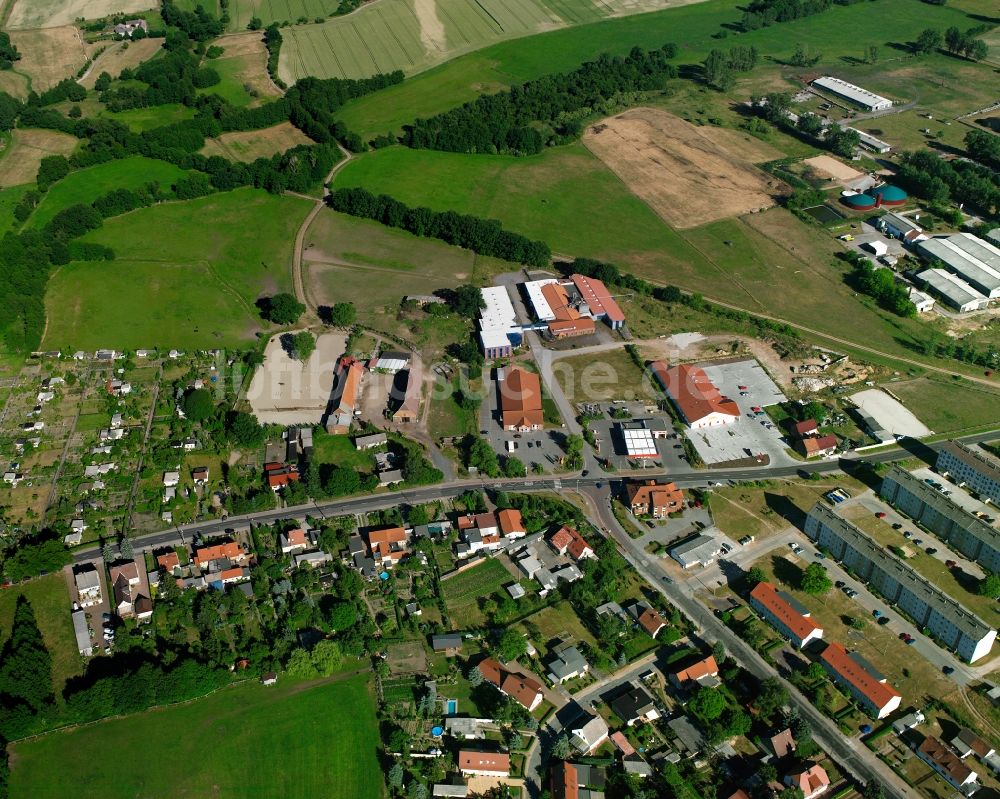 Padegrim aus der Vogelperspektive: Ortsansicht am Rande von landwirtschaftlichen Feldern in Padegrim im Bundesland Sachsen-Anhalt, Deutschland