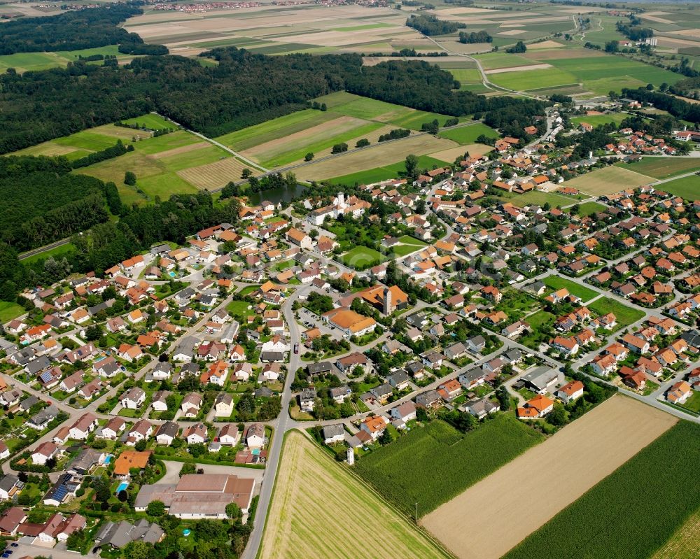 Rain aus der Vogelperspektive: Ortsansicht am Rande von landwirtschaftlichen Feldern in Rain im Bundesland Bayern, Deutschland