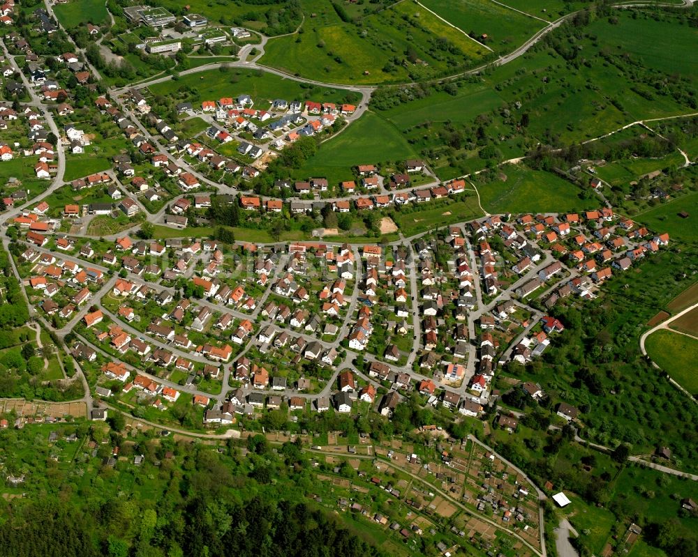 Luftbild Reichenbach - Ortsansicht am Rande von landwirtschaftlichen Feldern in Reichenbach im Bundesland Baden-Württemberg, Deutschland