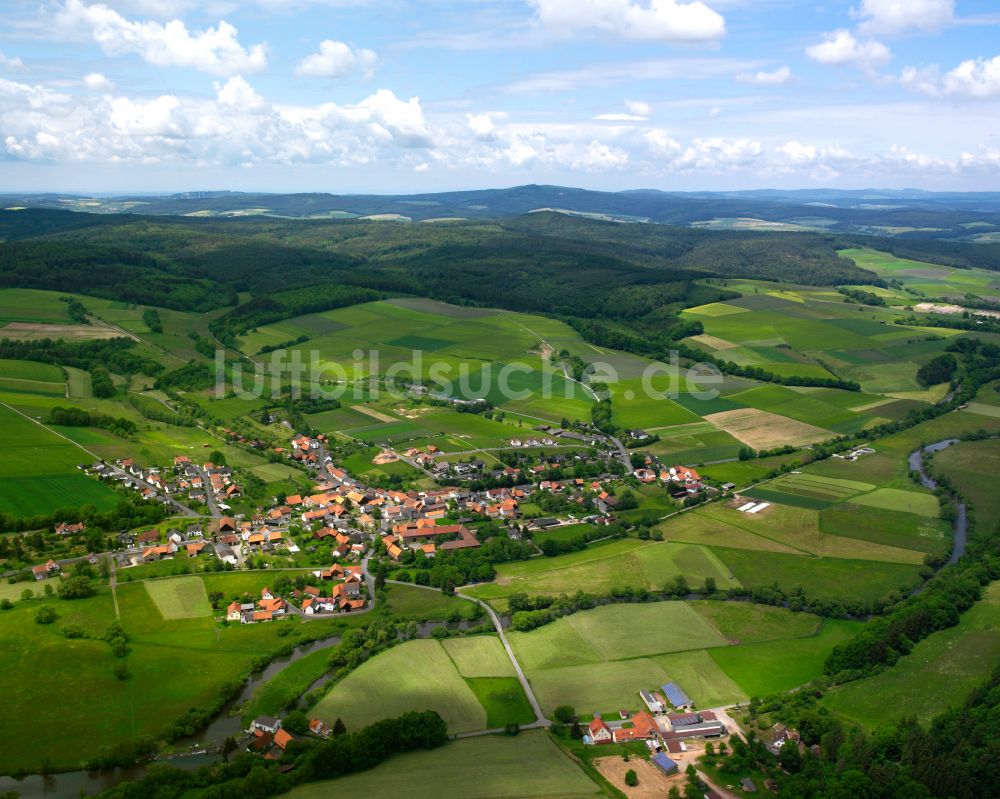 Luftbild Rimbach - Ortsansicht am Rande von landwirtschaftlichen Feldern in Rimbach im Bundesland Hessen, Deutschland