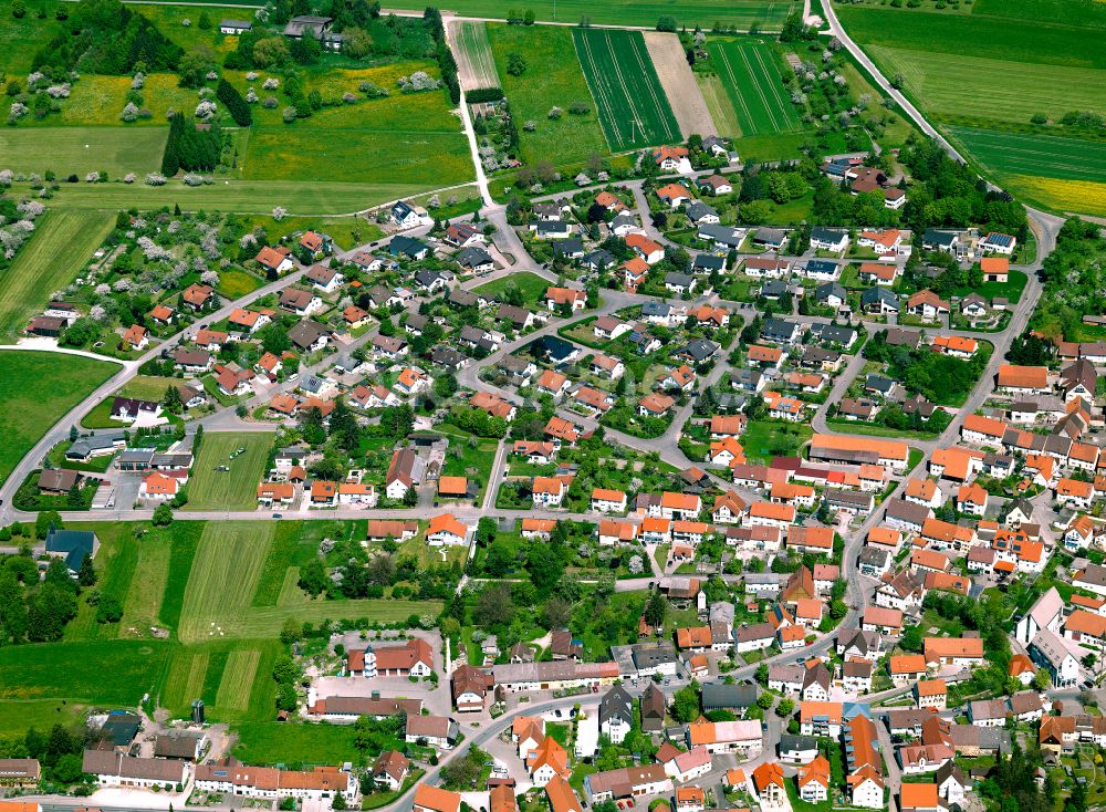 Luftbild Rottenacker - Ortsansicht am Rande von landwirtschaftlichen Feldern in Rottenacker im Bundesland Baden-Württemberg, Deutschland