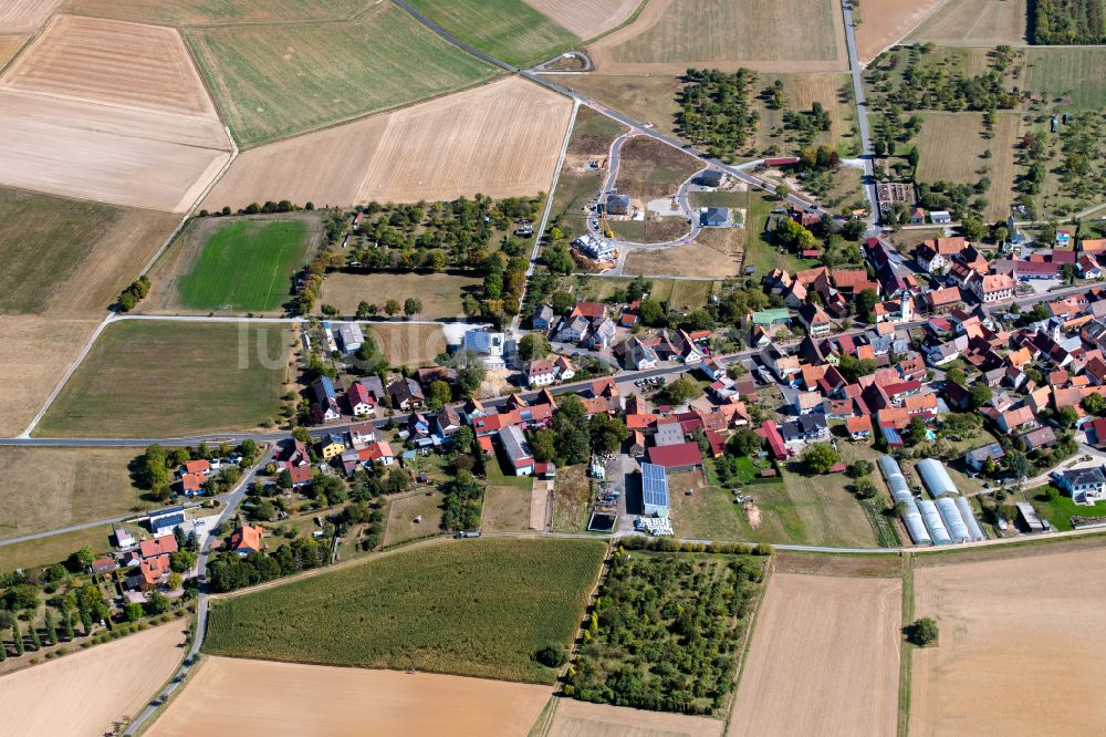 Röttbach von oben - Ortsansicht am Rande von landwirtschaftlichen Feldern in Röttbach im Bundesland Bayern, Deutschland