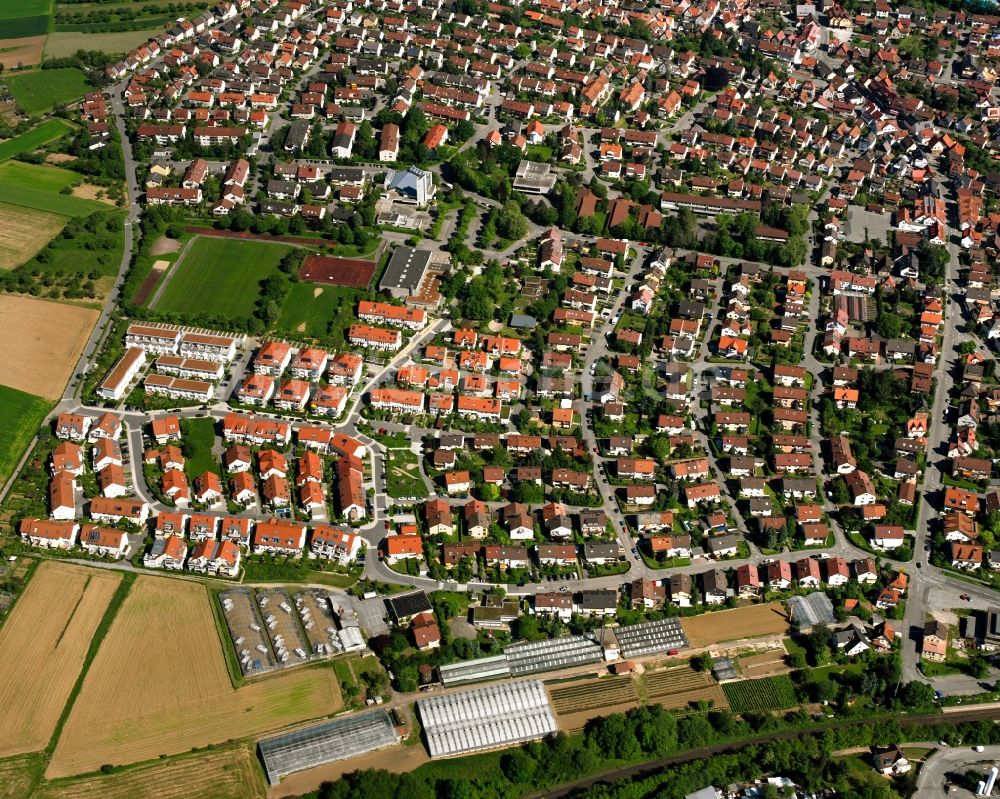 Schwaikheim von oben - Ortsansicht am Rande von landwirtschaftlichen Feldern in Schwaikheim im Bundesland Baden-Württemberg, Deutschland