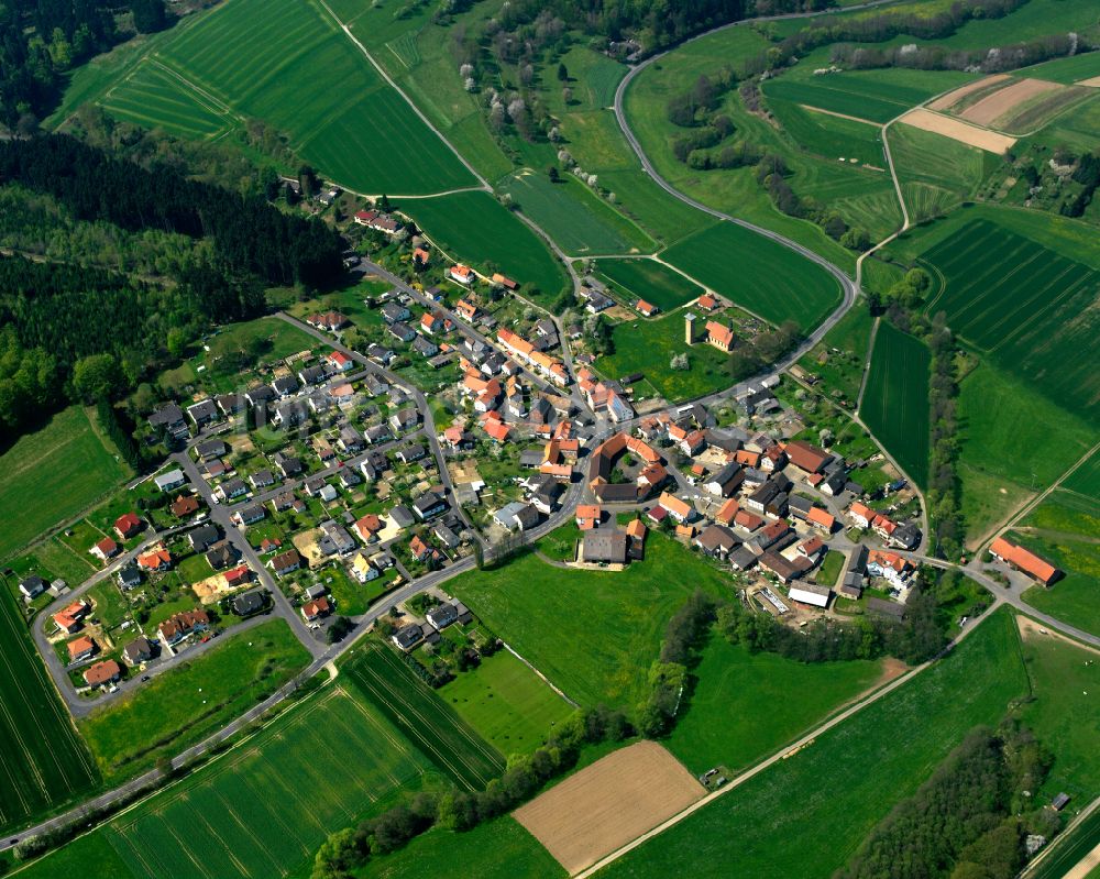 Seibelsdorf von oben - Ortsansicht am Rande von landwirtschaftlichen Feldern in Seibelsdorf im Bundesland Hessen, Deutschland