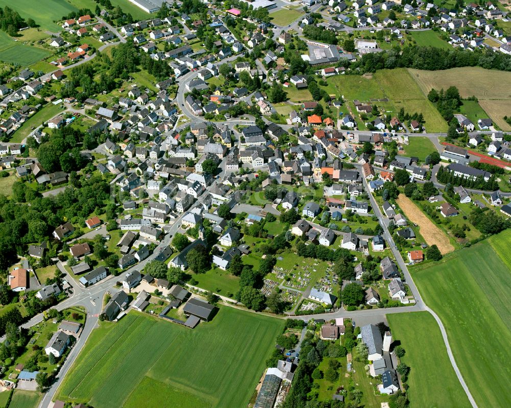 Luftbild Sparneck - Ortsansicht am Rande von landwirtschaftlichen Feldern in Sparneck im Bundesland Bayern, Deutschland