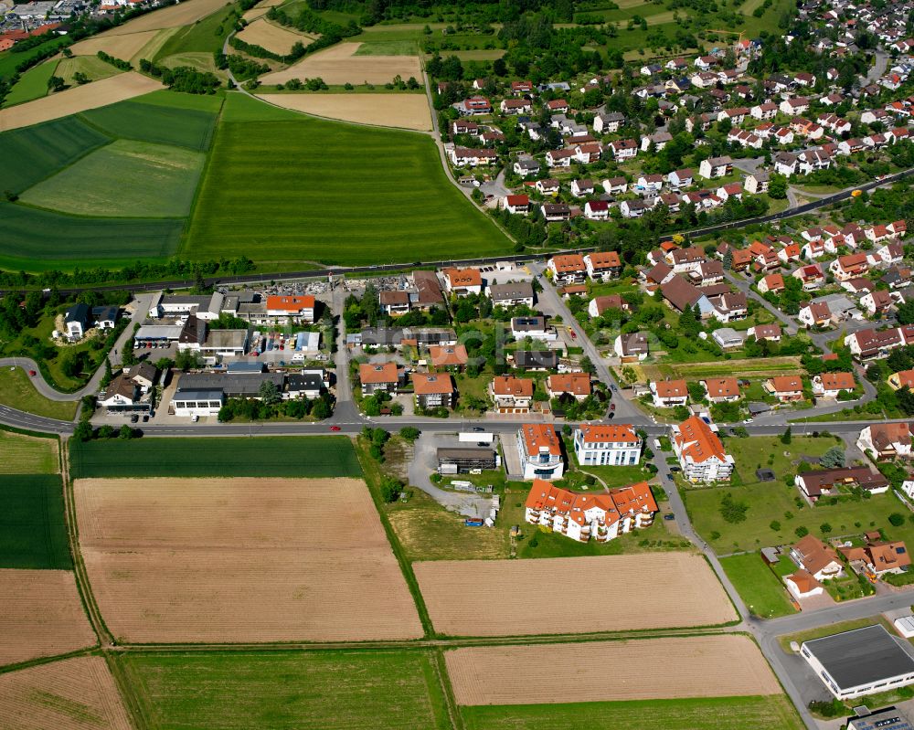 Stammheim aus der Vogelperspektive: Ortsansicht am Rande von landwirtschaftlichen Feldern in Stammheim im Bundesland Baden-Württemberg, Deutschland