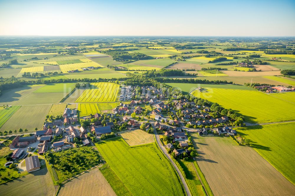 Luftbild Stockum - Ortsansicht am Rande von landwirtschaftlichen Feldern in Stockum im Bundesland Nordrhein-Westfalen, Deutschland