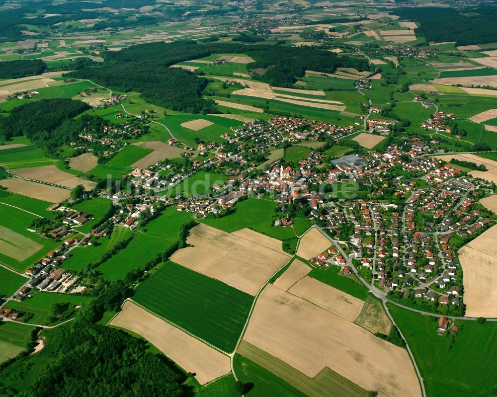 Luftbild Triftern - Ortsansicht am Rande von landwirtschaftlichen Feldern in Triftern im Bundesland Bayern, Deutschland