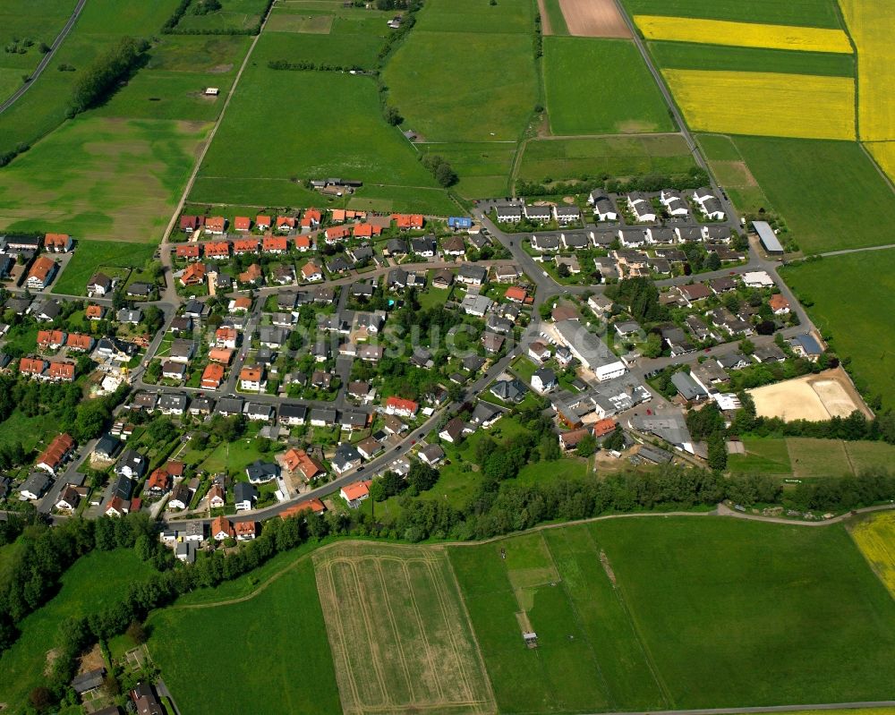 Luftbild Trohe - Ortsansicht am Rande von landwirtschaftlichen Feldern in Trohe im Bundesland Hessen, Deutschland