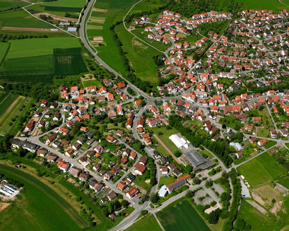 Luftaufnahme Unterbrüden - Ortsansicht am Rande von landwirtschaftlichen Feldern in Unterbrüden im Bundesland Baden-Württemberg, Deutschland