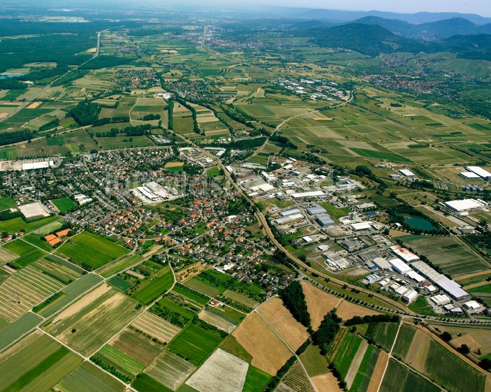 Luftaufnahme Vimbuch - Ortsansicht am Rande von landwirtschaftlichen Feldern in Vimbuch im Bundesland Baden-Württemberg, Deutschland