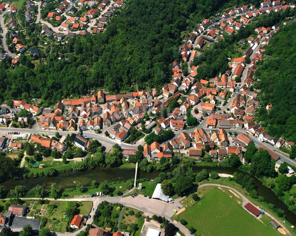 Luftaufnahme Widdern - Ortsansicht am Rande von landwirtschaftlichen Feldern in Widdern im Bundesland Baden-Württemberg, Deutschland