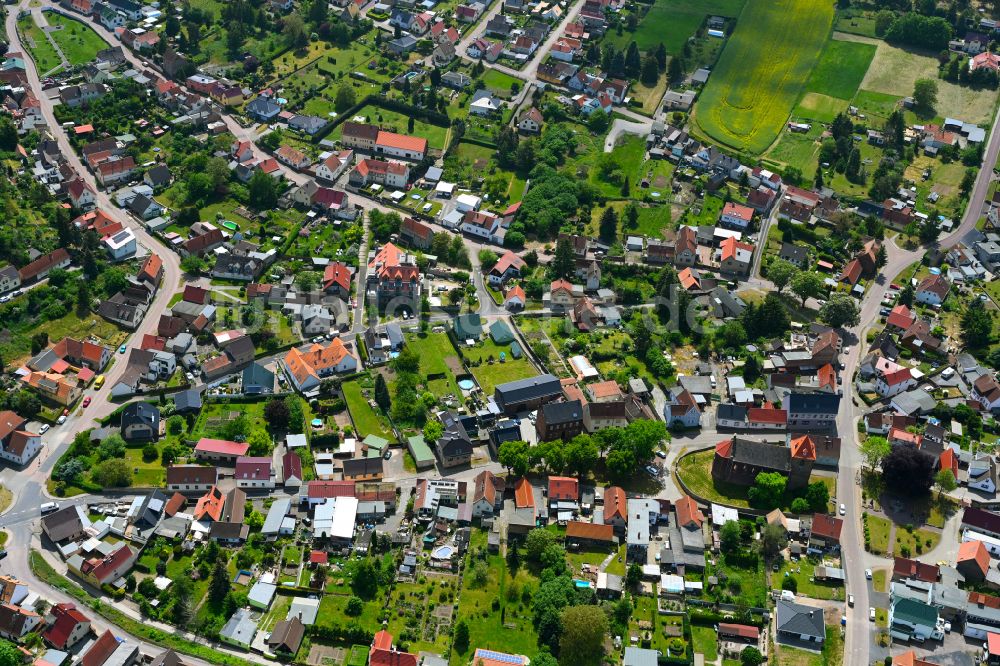 Luftaufnahme Wolferode - Ortsansicht am Rande von landwirtschaftlichen Feldern in Wolferode im Bundesland Sachsen-Anhalt, Deutschland