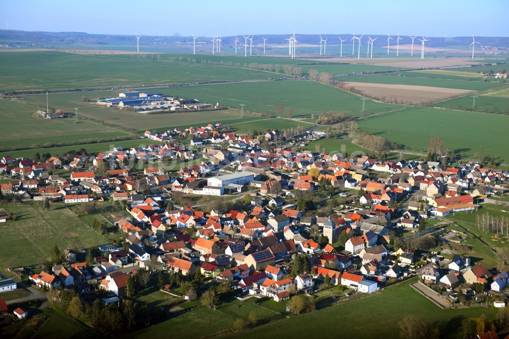 Wolferstedt von oben - Ortsansicht am Rande von landwirtschaftlichen Feldern in Wolferstedt im Bundesland Sachsen-Anhalt, Deutschland