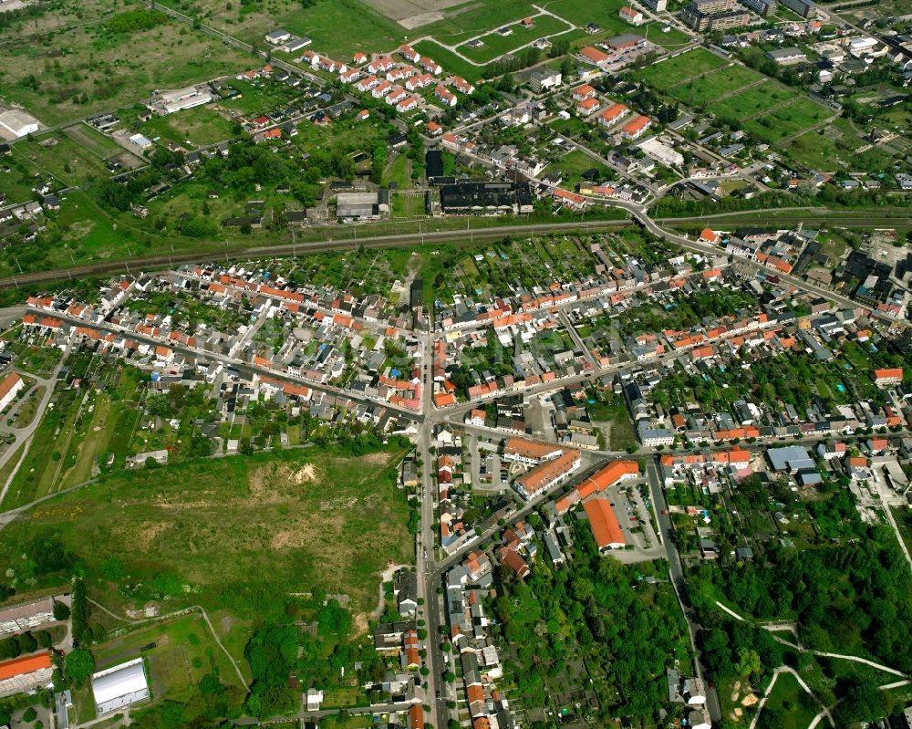 Wörlitz von oben - Ortsansicht am Rande von landwirtschaftlichen Feldern in Wörlitz im Bundesland Sachsen-Anhalt, Deutschland