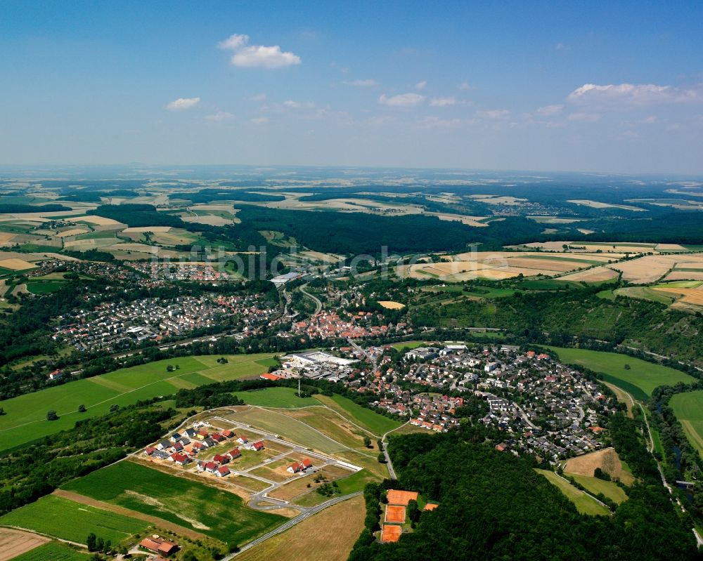 Luftbild Züttlingen - Ortsansicht am Rande von landwirtschaftlichen Feldern in Züttlingen im Bundesland Baden-Württemberg, Deutschland