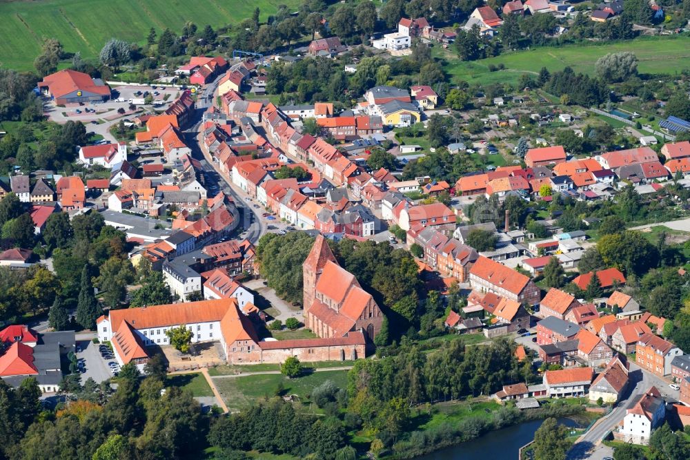 Luftaufnahme Rehna - Ortsansicht in Rehna im Bundesland Mecklenburg-Vorpommern, Deutschland