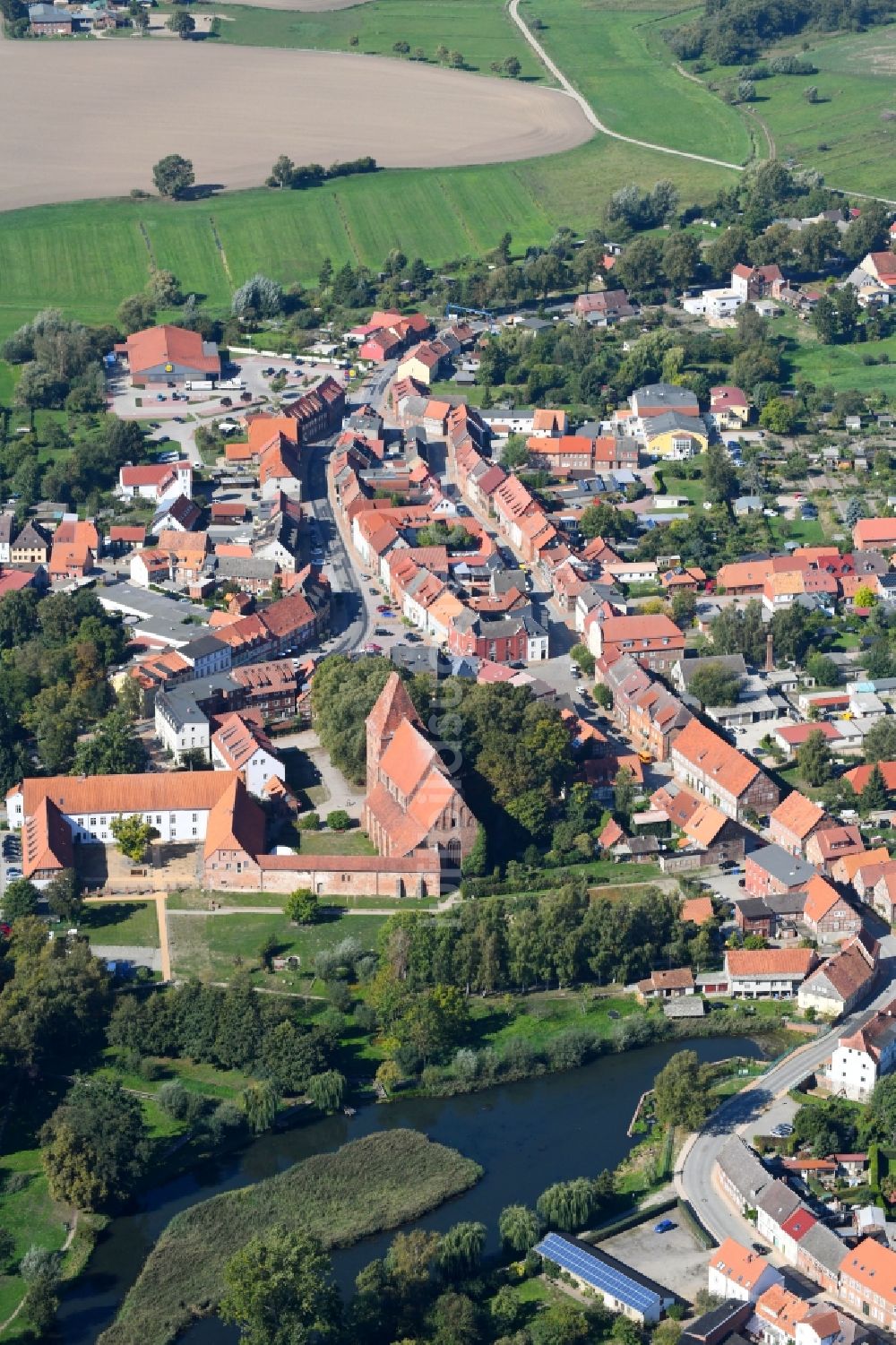 Rehna aus der Vogelperspektive: Ortsansicht in Rehna im Bundesland Mecklenburg-Vorpommern, Deutschland