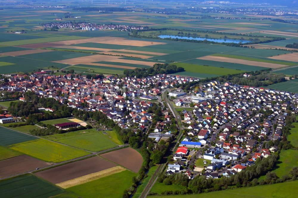 Reichelsheim (Wetterau) aus der Vogelperspektive: Ortsansicht in Reichelsheim (Wetterau) im Bundesland Hessen, Deutschland