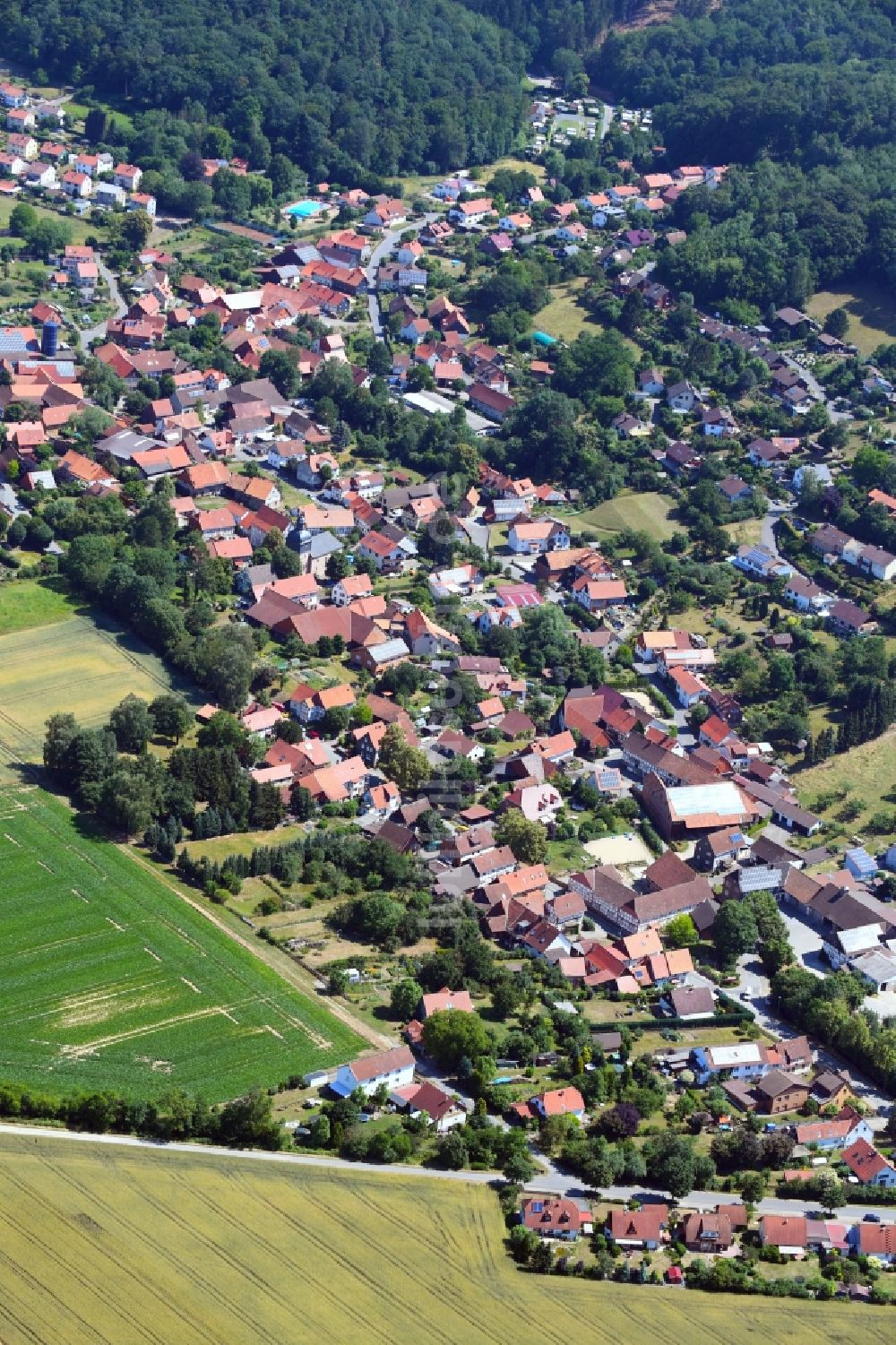 Reiffenhausen aus der Vogelperspektive: Ortsansicht in Reiffenhausen im Bundesland Niedersachsen, Deutschland