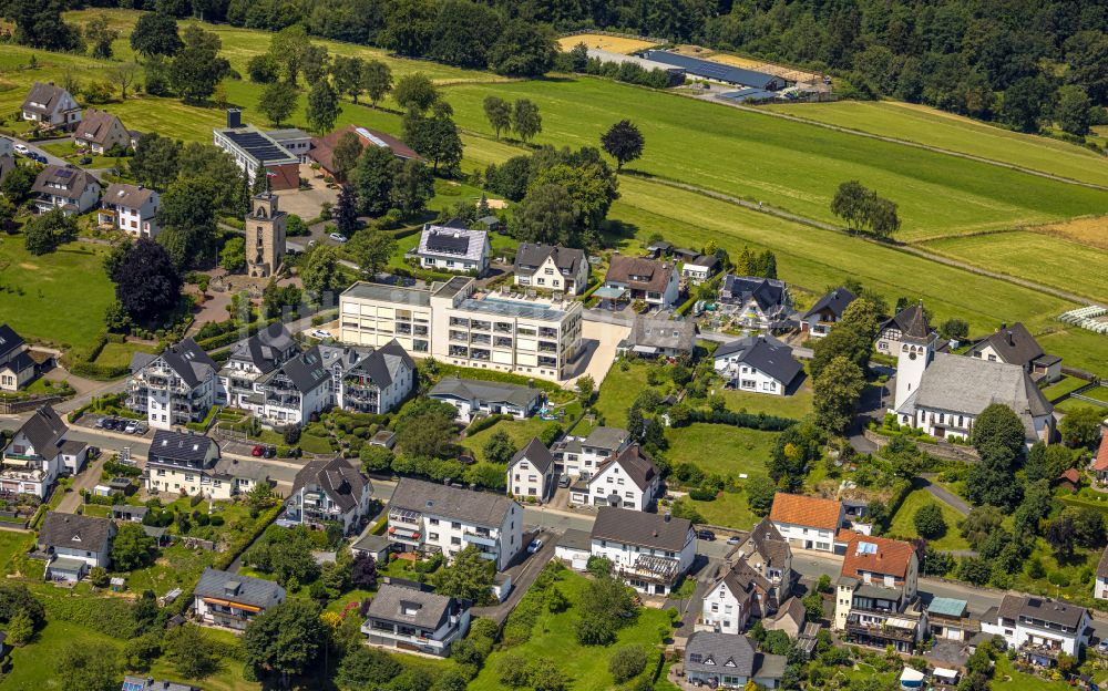 Langscheid aus der Vogelperspektive: Ortsansicht an der Ringstraße in Langscheid im Bundesland Nordrhein-Westfalen, Deutschland