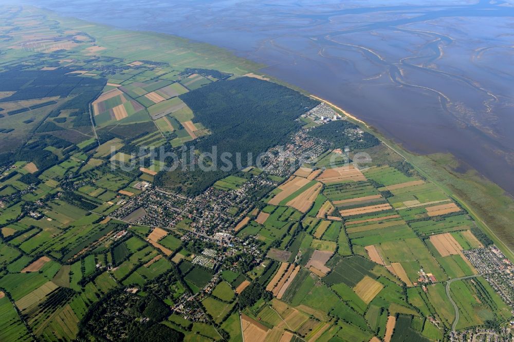 Sahlenburg von oben - Ortsansicht von Sahlenburg an der Nordsee- Küste im Bundesland Niedersachsen