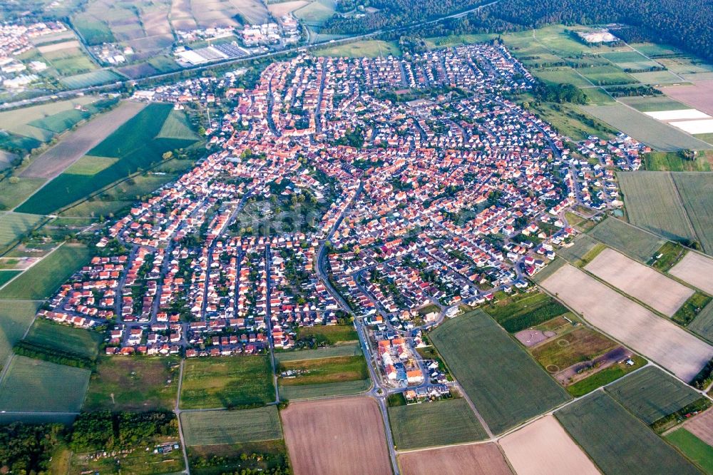 Sankt Leon aus der Vogelperspektive: Ortsansicht in Sankt Leon im Bundesland Baden-Württemberg, Deutschland