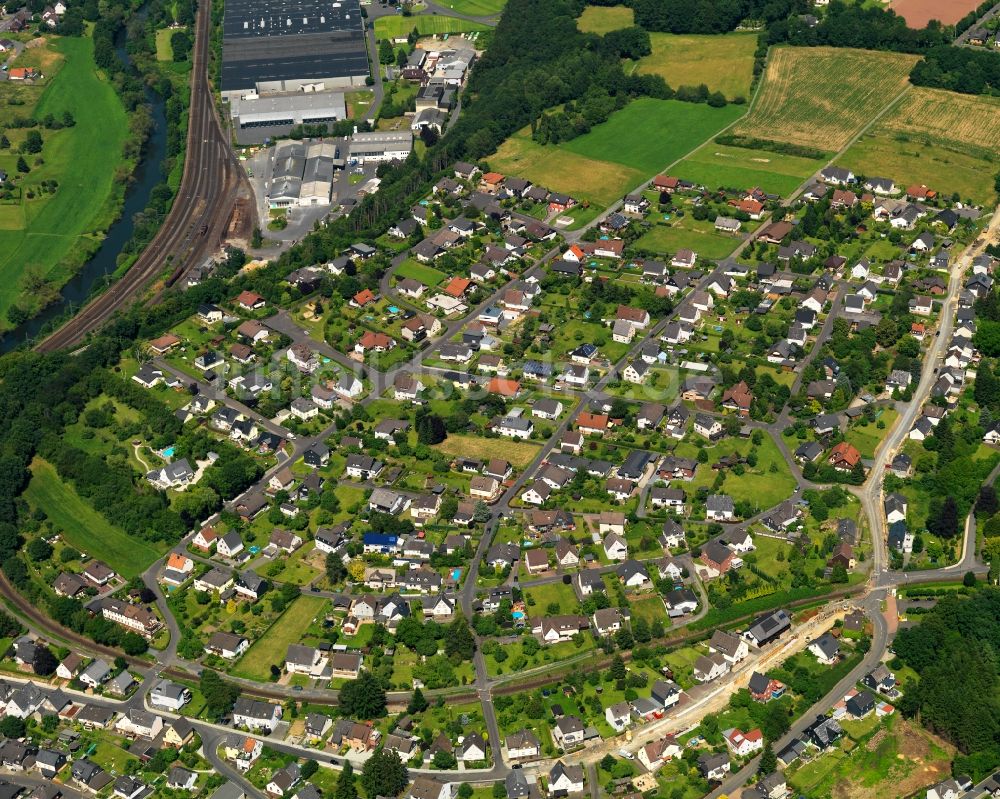 Scheuerfeld von oben - Ortsansicht von Scheuerfeld im Bundesland Rheinland-Pfalz