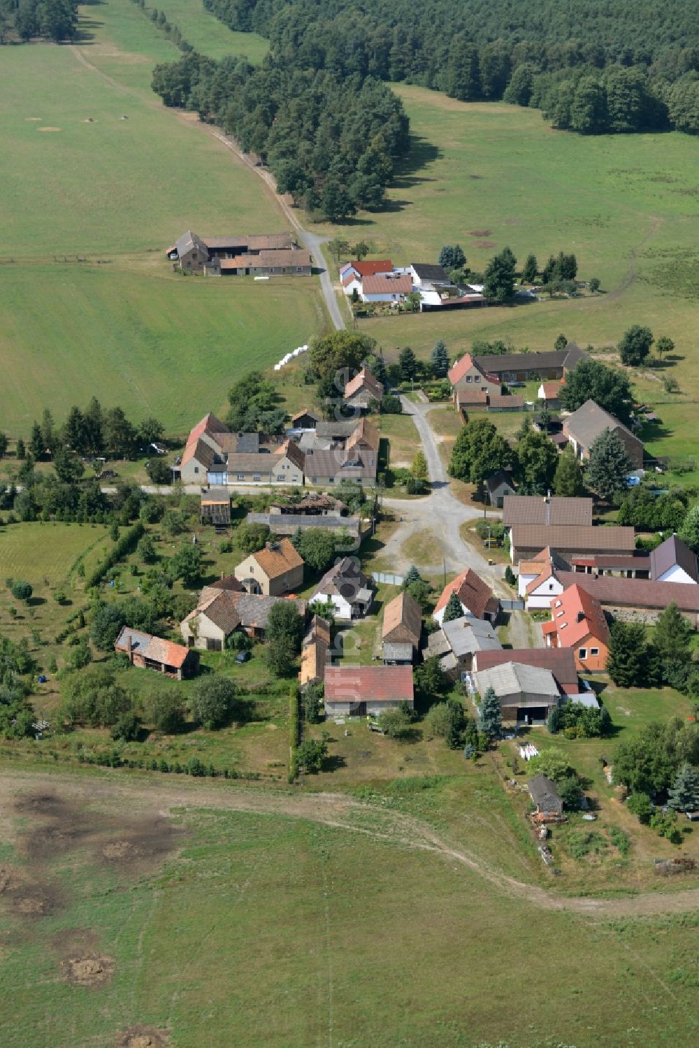 Calau aus der Vogelperspektive: Ortsansicht von Schrakau im Bundesland Brandenburg