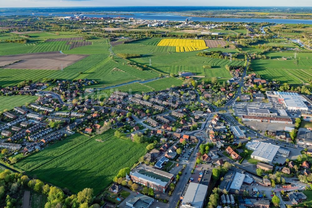 Stade aus der Vogelperspektive: Ortsansicht in Stade Hahle im Bundesland Niedersachsen, Deutschland