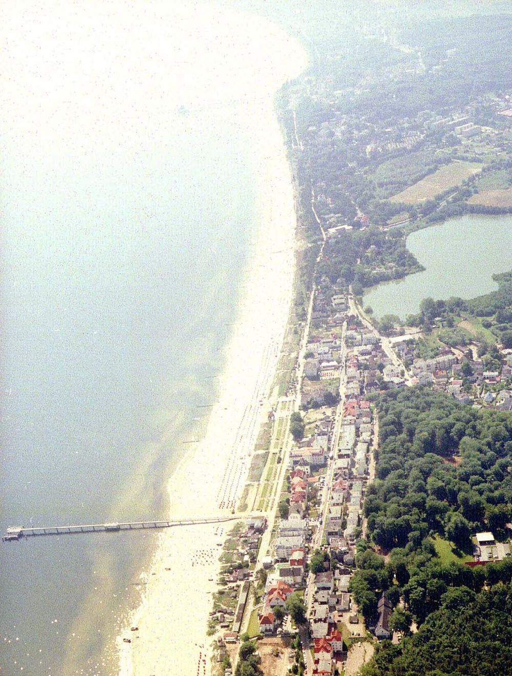 Luftbild Bansin / Usedom - MV - Ortsansicht des Strandbereiches von Bansin / Usedom.