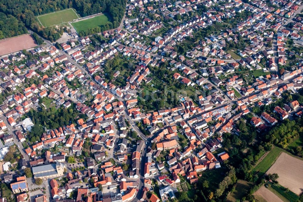 Östringen von oben - Ortsansicht in Östringen im Bundesland Baden-Württemberg, Deutschland